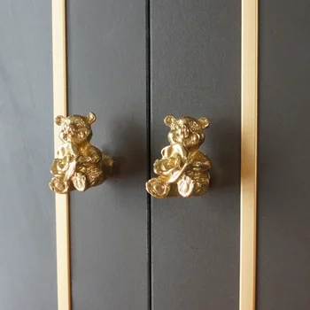 Дръжки на гардероба с мече от плътен месинг в Скандинавски стил, Златни Леки Луксозни химикалки с един отвор за мебели