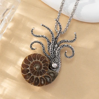 Брошка-октопод от естествен камък, Коралов Нефрит, колие с отложено във формата на октопод, Реколта изящни бижута аксесоари за вашия очарователен подарък
