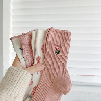 Модерни розови сладки пудровые японски реколта дамски чорапи със средна дължина, с релефни флорални шипом и ръжда, 1 бр.